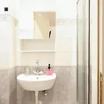 D2suite στα λαδάδικα Saloniki