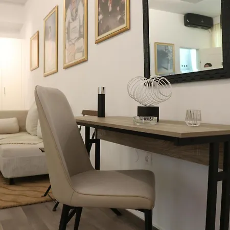 D2suite στα λαδάδικα Apartment *